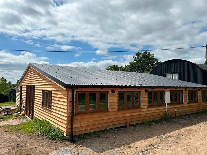 3 Bedroom Barn Conversion To Rent In Netherhill, Southampton, SO32