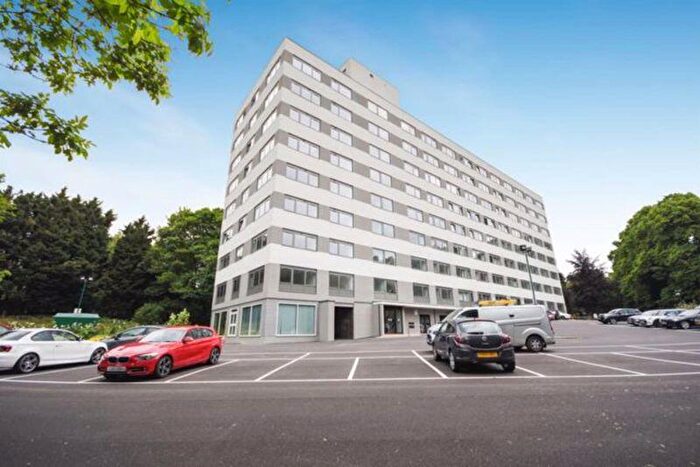 1 Bedroom Apartment To Rent In Hubert Road, Brentwood, CM14