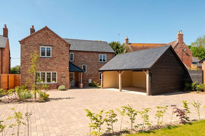 4 Bedroom Detached House For Sale In Ash House, Grange Farm Close, Upper Dean, PE28