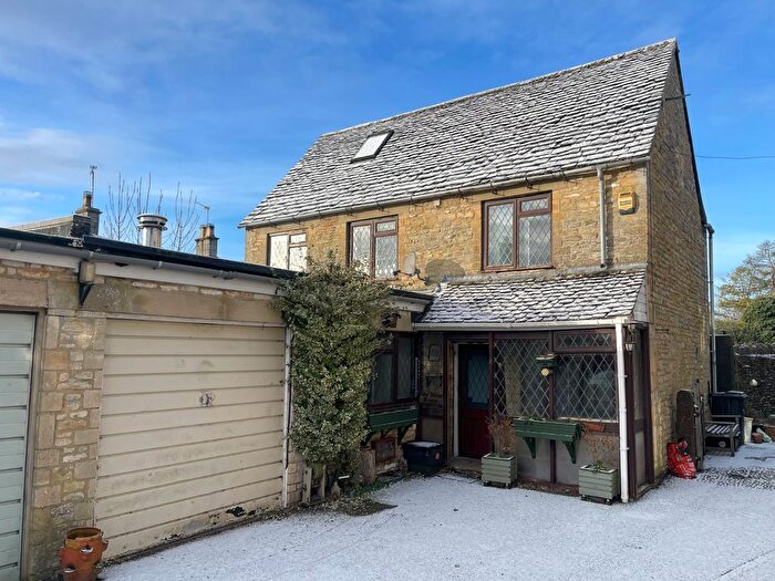 2 Bedroom Link Detached House For Sale In The Tannery, Northleach, Cheltenham, Gloucestershire, GL54