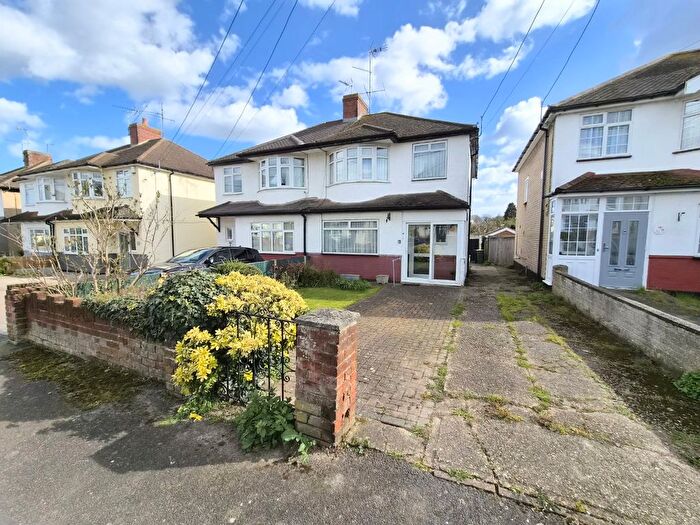 3 Bedroom Semi Detached House For Sale In Broadlands Road, Hockley, Essex, SS5