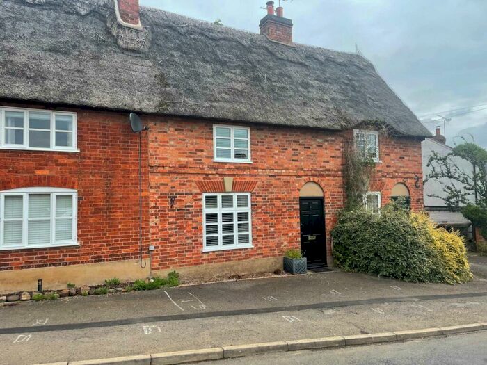 2 Bedroom Cottage To Rent In Welford Road, South Kilworth, LE17