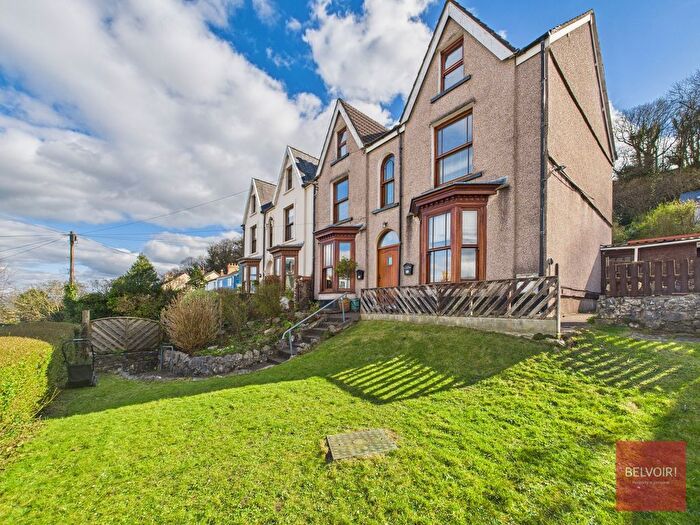 2 Bedroom Flat To Rent In Overland Road, Mumbles, Swansea, SA3