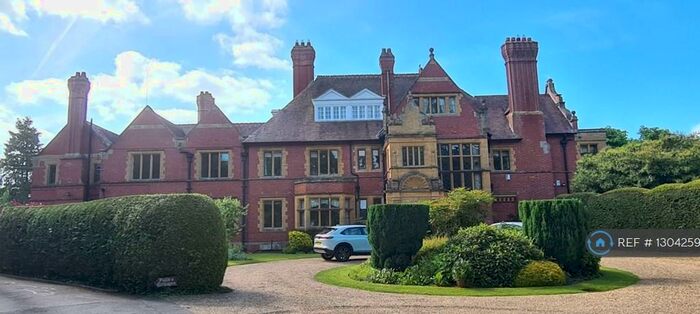 4 Bedroom Flat To Rent In Pewsham House, Chippenham, SN15