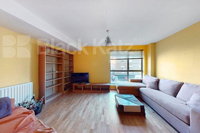 1 Bedroom Flat To Rent In Boleyn Road, Dalston, N16