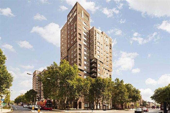 2 Bedroom Flat To Rent In Walworth Road, Elephant And Castle, SE17