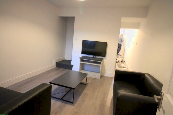 4 Bedroom Terraced House To Rent In Westwood Road, Earlsdon, Coventry, CV5