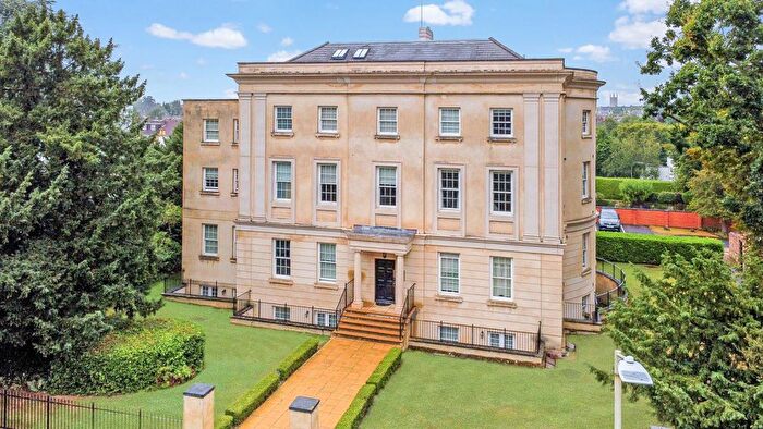 2 Bedroom Flat To Rent In The Park, Leckhampton, Cheltenham, GL50