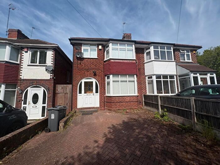 3 Bedroom Semi-Detached House To Rent In Tower Hill, Birmingham, B42