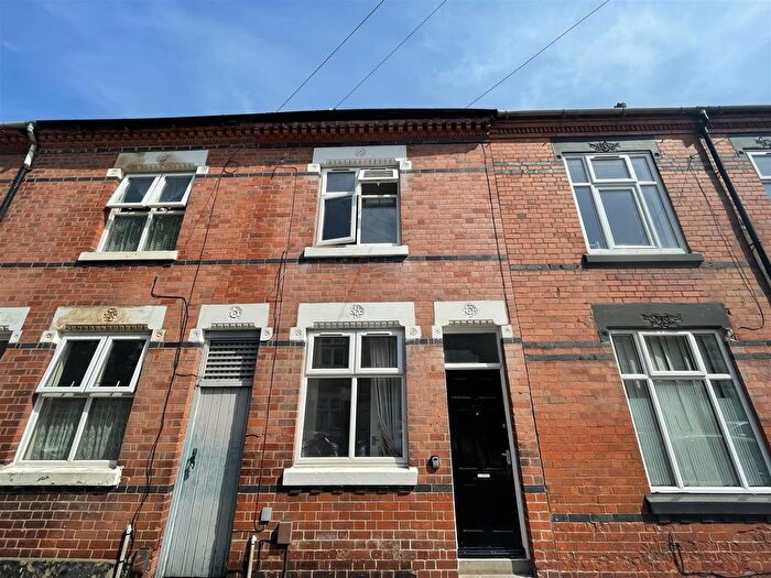 2 Bedroom Terraced House For Sale In Hamilton Street, Evington, Leicester, LE2