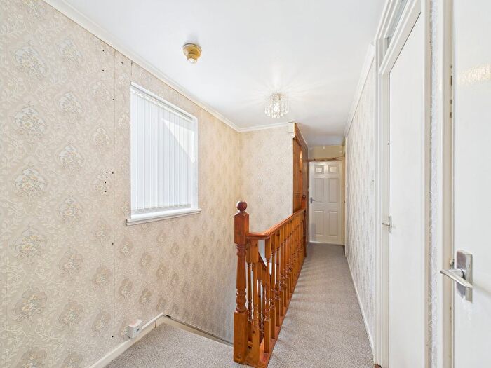4 Bedroom Terraced House For Sale In Thurlstone Close, Hull, HU7