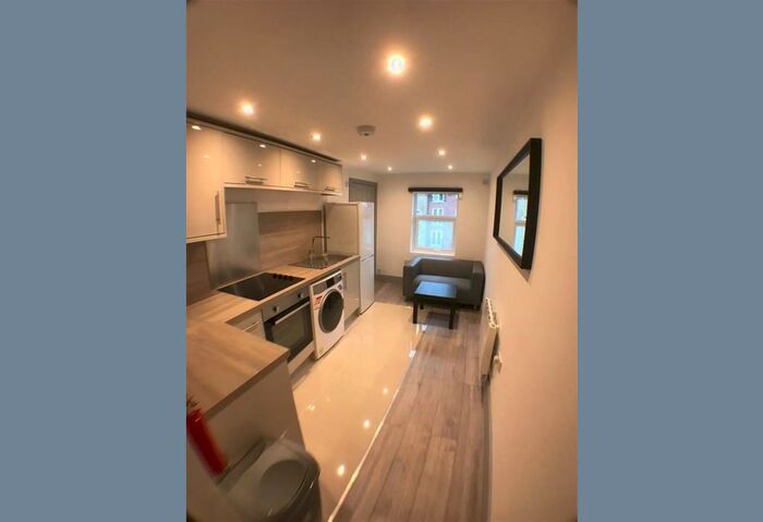 Studio To Rent In Southampton Street, Reading, RG1