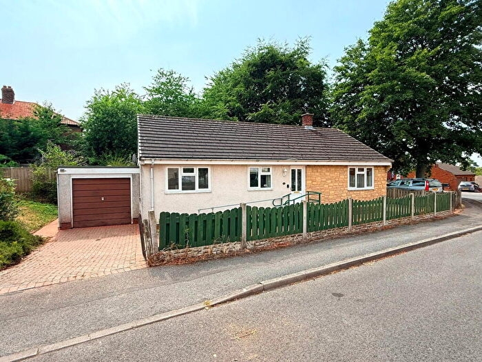 3 Bedroom Detached Bungalow For Sale In Rose Bank Close, Little Corby, Carlisle, CA4