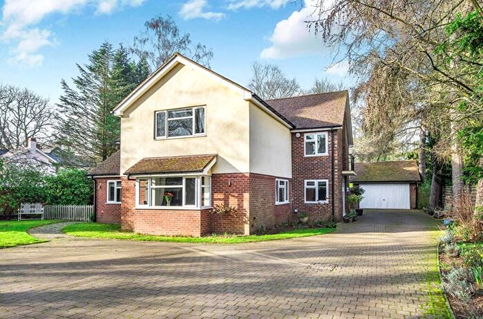 5 Bedroom Detached House To Rent In Church Road, Aspley Heath, Bedfordshire, MK17