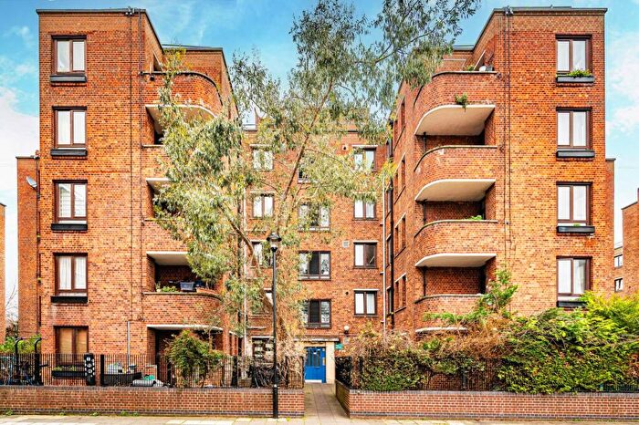 2 Bedroom Flat To Rent In Warwick Grove House, Clapton, Hackney, London, E5