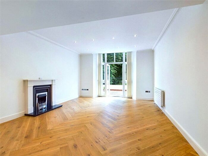 2 Bedroom Apartment To Rent In Hobbs House, Thames Street, Sonning, Reading, RG4