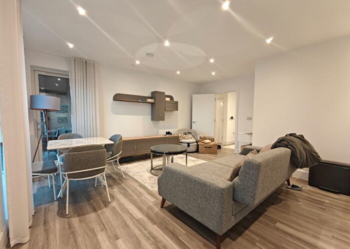 1 Bedroom Flat To Rent In Colindale Gardens, London, NW9