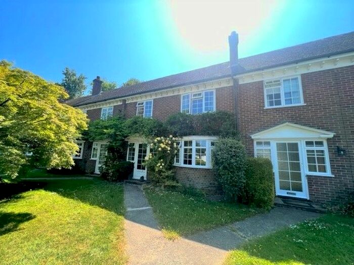 4 Bedroom Terraced House To Rent In Ferndale Point, Ferndale, Tunbridge Wells, TN2