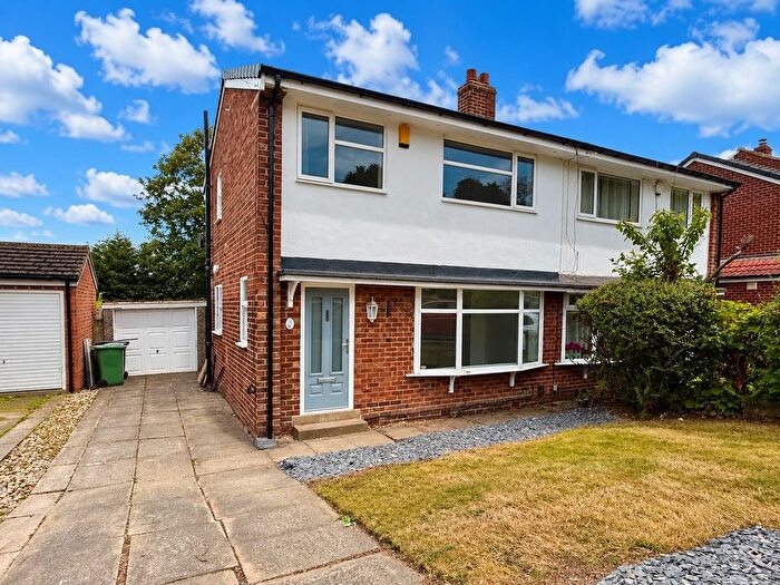 3 Bedroom Semi-Detached House To Rent In Emmott Drive, Rawdon, Leeds, West Yorkshire, Uk, LS19