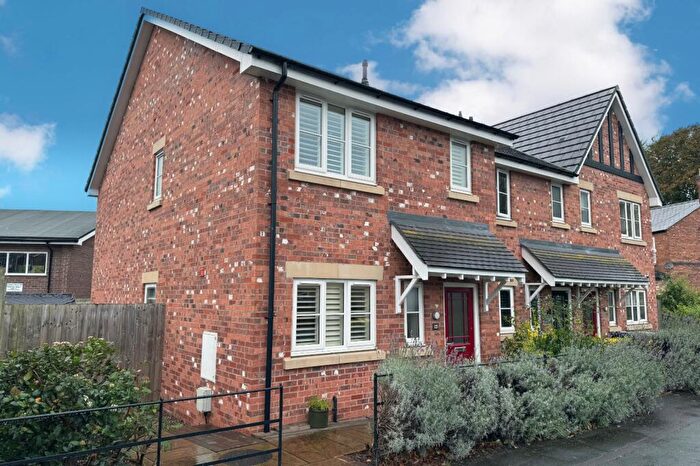 3 Bedroom End Of Terrace House To Rent In Birchin Lane, Nantwich, Cheshire, CW5