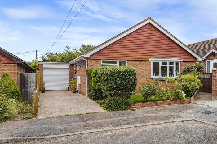 3 Bedroom Detached Bungalow For Sale In Northcote Lane, Telscombe Cliffs, Peacehaven, BN10