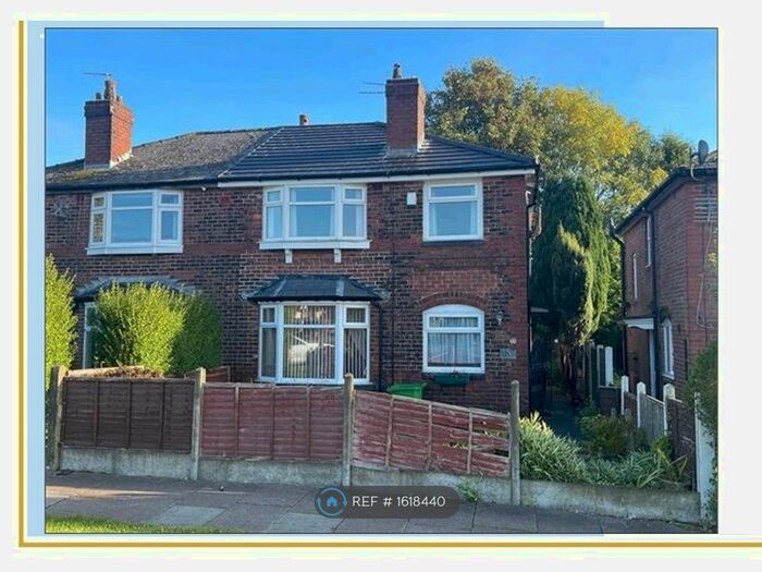 3 Bedroom Semi-Detached House To Rent In Nuthurst Road, Manchester, M40