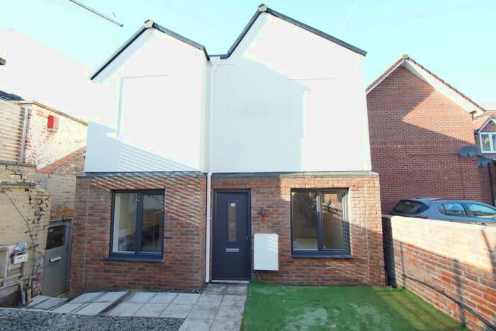 6 Bedroom House To Rent In North Road, St Andrews, Bristol, BS6