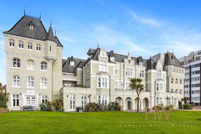 3 Bedroom Flat To Rent In The French Apartments, De Courcel Road, Brighton, BN2