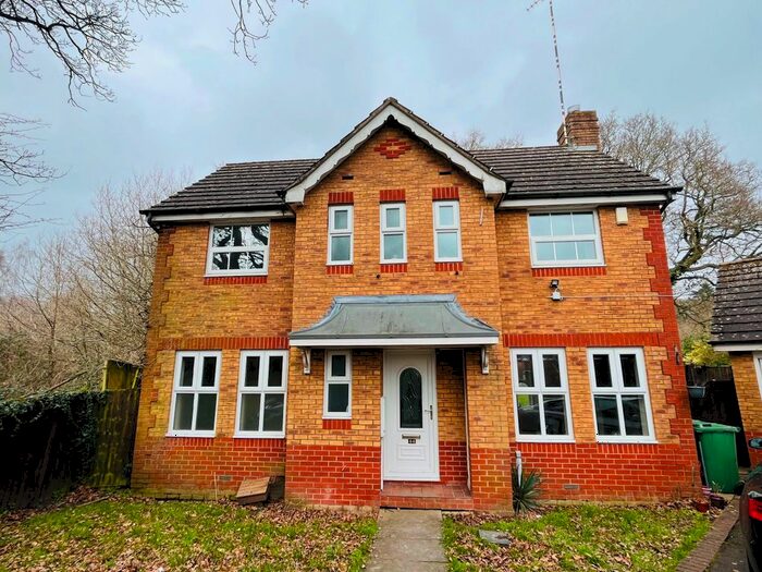 3 Bedroom Detached House To Rent In Tilehurst Drive, Coventry, CV4