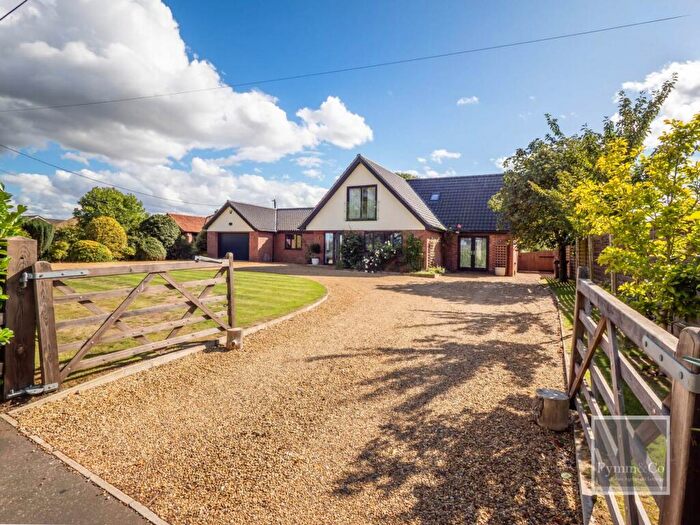 5 Bedroom Chalet For Sale In The Rosery, Mulbarton, NR14