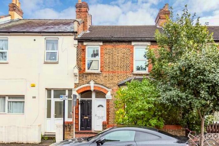 2 Bedroom Flat To Rent In Brighton Avenue, London, E17