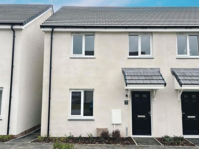 3 Bedroom Semi-Detached House To Rent In Gorse Lane, St Austell, PL25