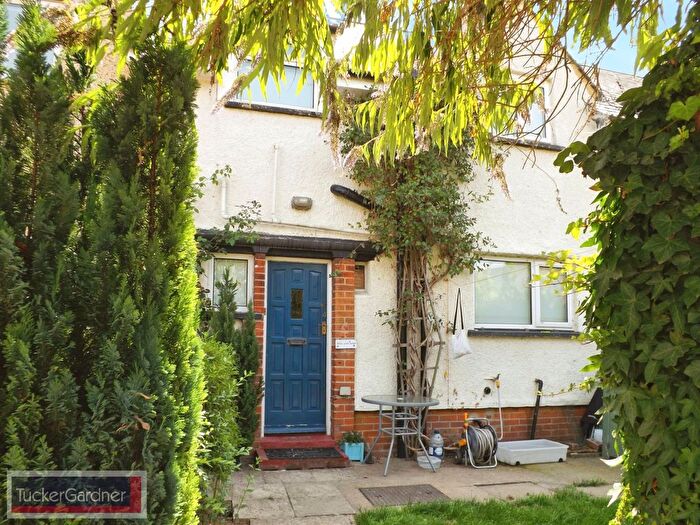 2 Bedroom Property To Rent In Woburn Place, Cambridge, CB22