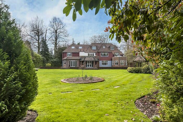 7 Bedroom Detached House To Rent In Silverdale Avenue, Ashley Park KT12