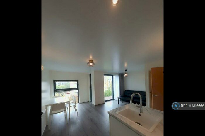 1 Bedroom Flat To Rent In Toronto House, London, SE16