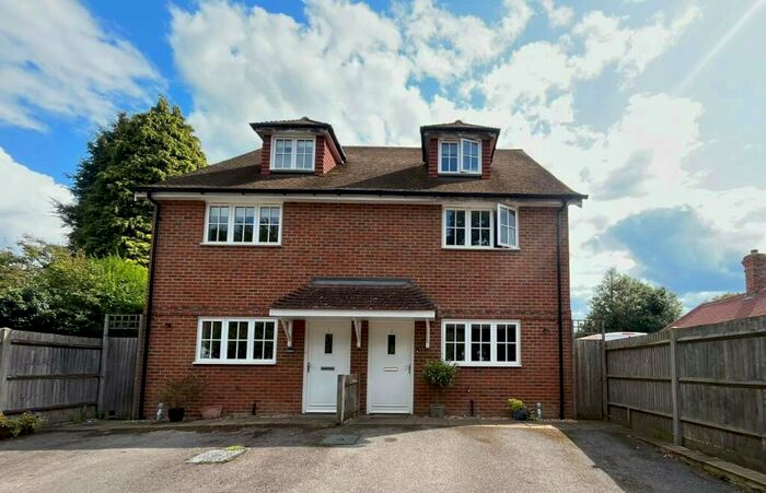 4 Bedroom House To Rent In Powder Mills Place, Chilworth, GU4
