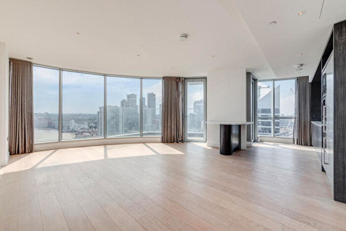 2 Bedroom Flat For Sale In Charrington Tower, Biscayne Avenue, E14