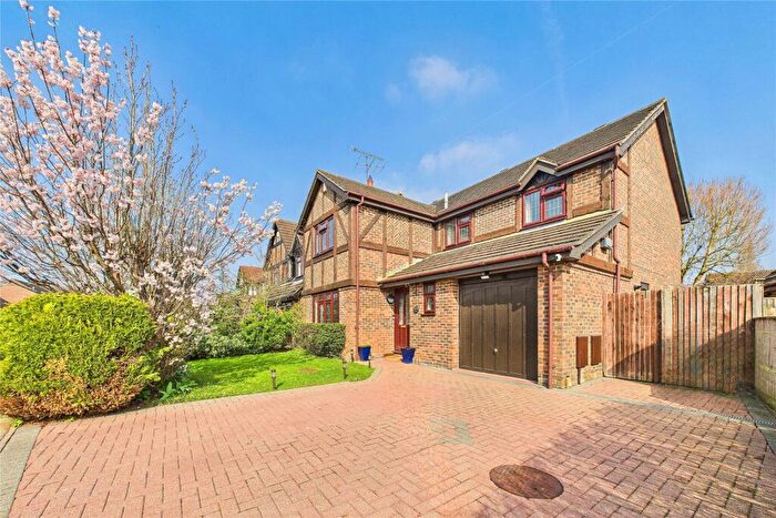 4 Bedroom Detached House To Rent In Hilmanton, Lower Earley, Reading, Berkshire, RG6
