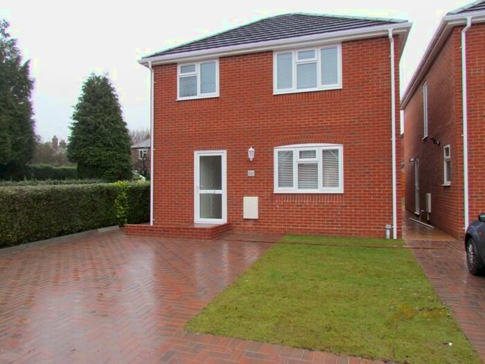 3 Bedroom Detached House To Rent In Bridge Road, Southampton, SO31