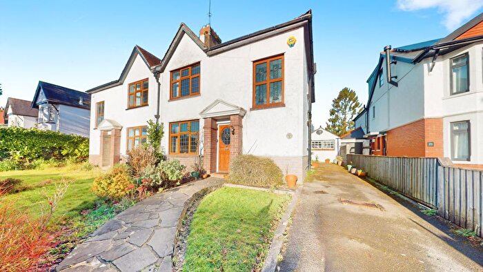 3 Bedroom Semi-Detached House To Rent In Beulah Road, Rhiwbina, Cardiff, CF14