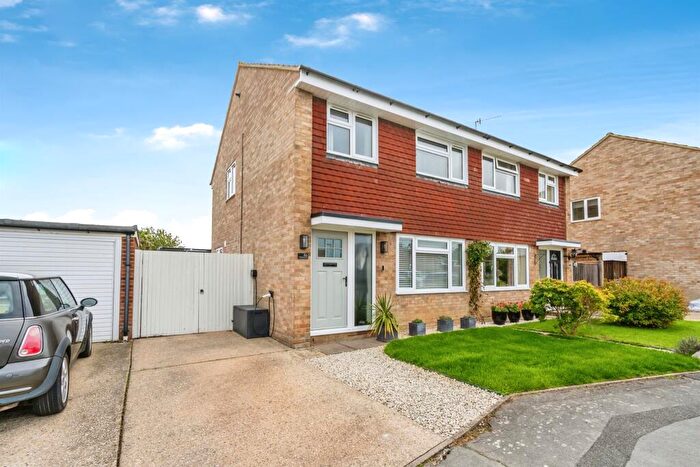 3 Bedroom Semi-Detached House For Sale In Woodlands Road, Bognor Regis, PO22