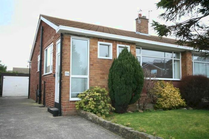 2 Bedroom Bungalow To Rent In Wrenbury Crescent, Cookridge, Leeds, LS16