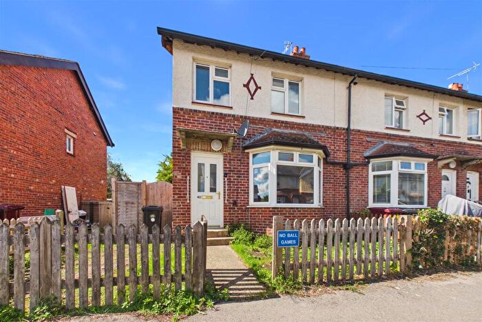 3 Bedroom End Of Terrace House For Sale In St. James Square, Chichester, PO19