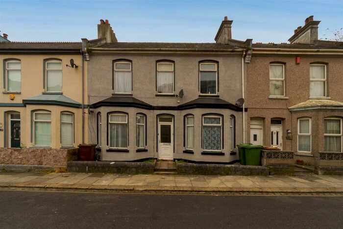 1 Bedroom Flat To Rent In Admiralty Street, Keyham, Plymouth, PL2