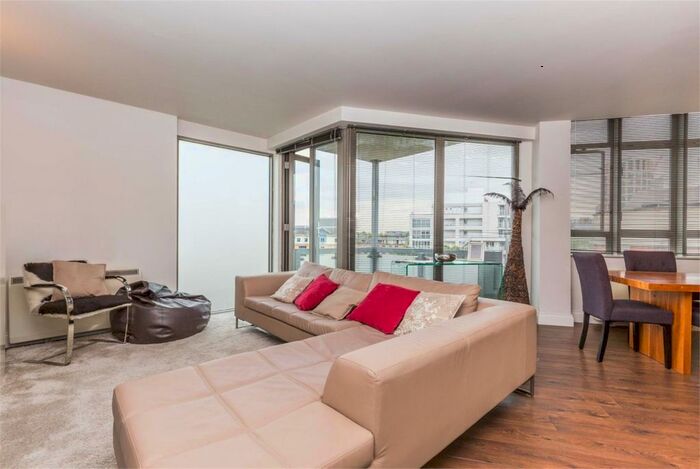 2 Bedroom Flat To Rent In Angel, Old Street, Clerkenwell, London EC1V
