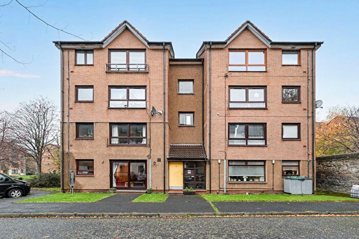 2 Bedroom Flat For Sale In / North Hillhousefield, Leith, Edinburgh, EH6