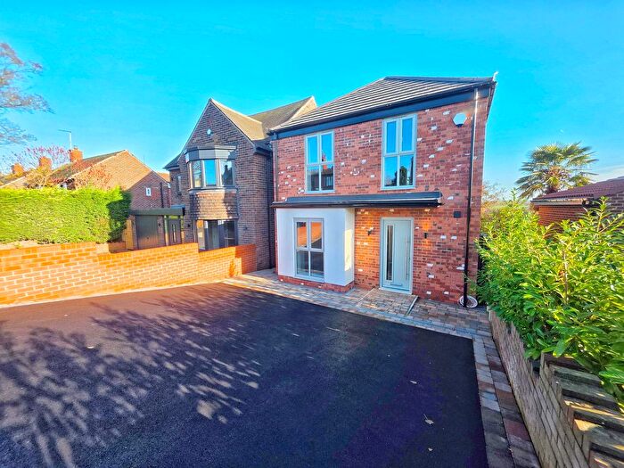 4 Bedroom Detached House For Sale In Edderthorpe Lane, Darfield, Barnsley, S73
