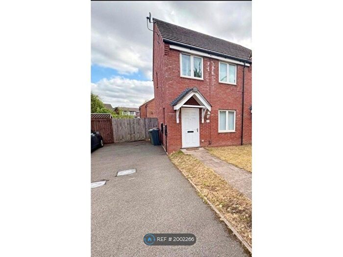 3 Bedroom Semi-Detached House To Rent In Goscote Lane, Walsall, WS3