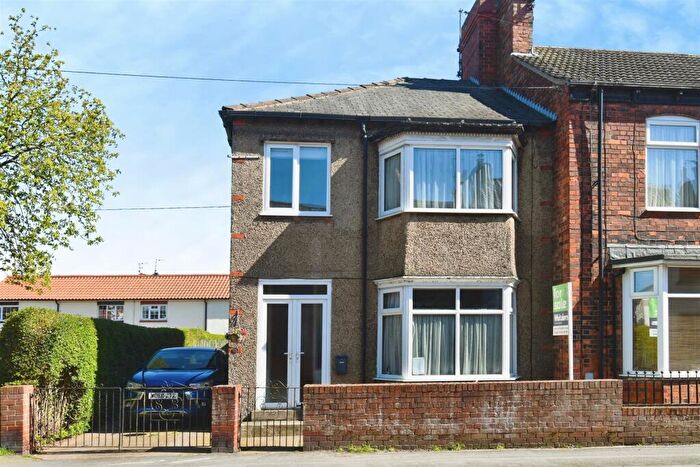 3 Bedroom End Of Terrace House For Sale In Main Street, Willerby, Hull, HU10