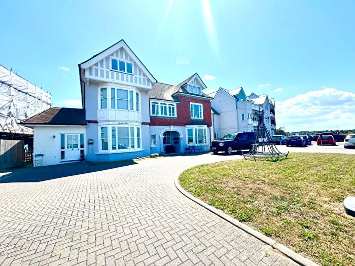 2 Bedroom Flat To Rent In Sea Road, Westgate-on-Sea, Kent, CT8